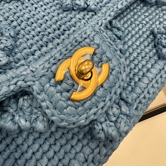 Brand New Chanel Mini Flap bag - Picture 5 of 9